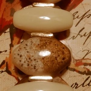 Multi stone bracelet stretch